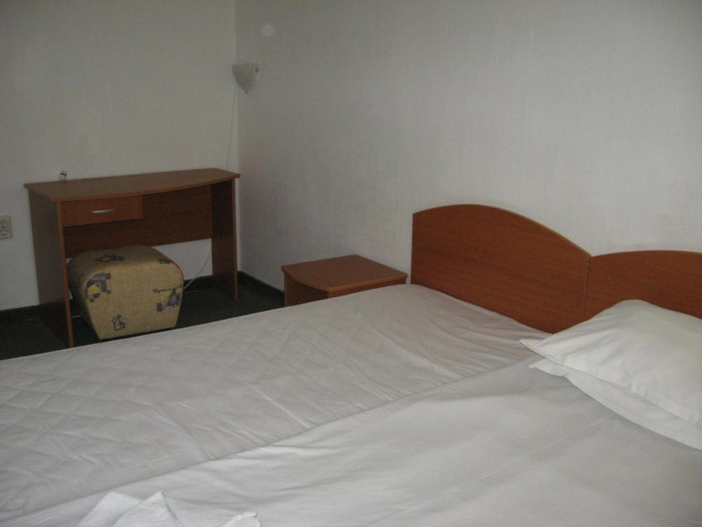 Diana Hotel Golden Sands Room photo